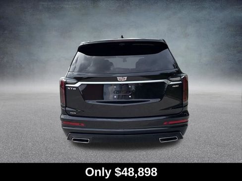 Used 2024 Cadillac XT6 Sport w/ Technology Package image 4