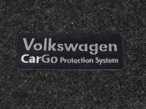 Used 2021 Volkswagen Tiguan SE w/ Panoramic Sunroof Package image 15