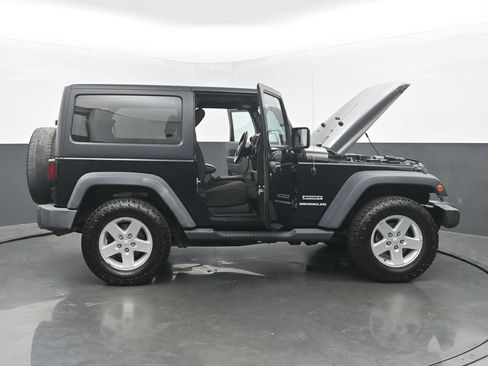 Used 2015 Jeep Wrangler Sport w/ Quick Order Package 24S AWD/4WD image 50