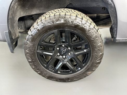 Used 2021 Chevrolet Silverado 1500 LT Trail Boss w/ Convenience Package II image 36