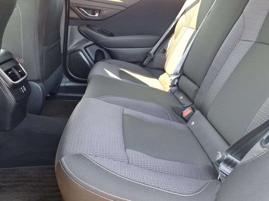 Certified 2025 Subaru Outback Premium AWD/4WD image 15
