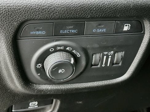 Used 2024 Jeep Grand Cherokee Limited 4xe AWD/4WD image 17