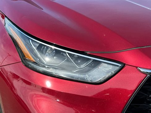 Used 2021 Toyota Highlander Platinum image 8