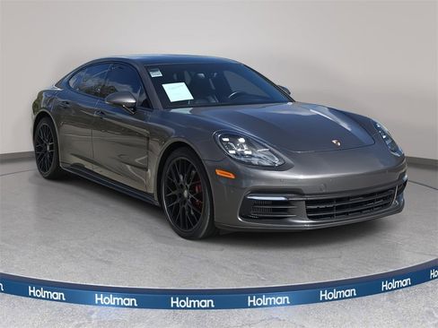 Used 2018 Porsche Panamera 4S image 1