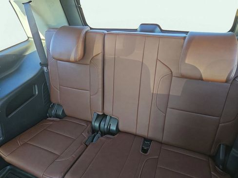 Used 2020 Chevrolet Tahoe Premier w/ Premier Plus Edition image 22