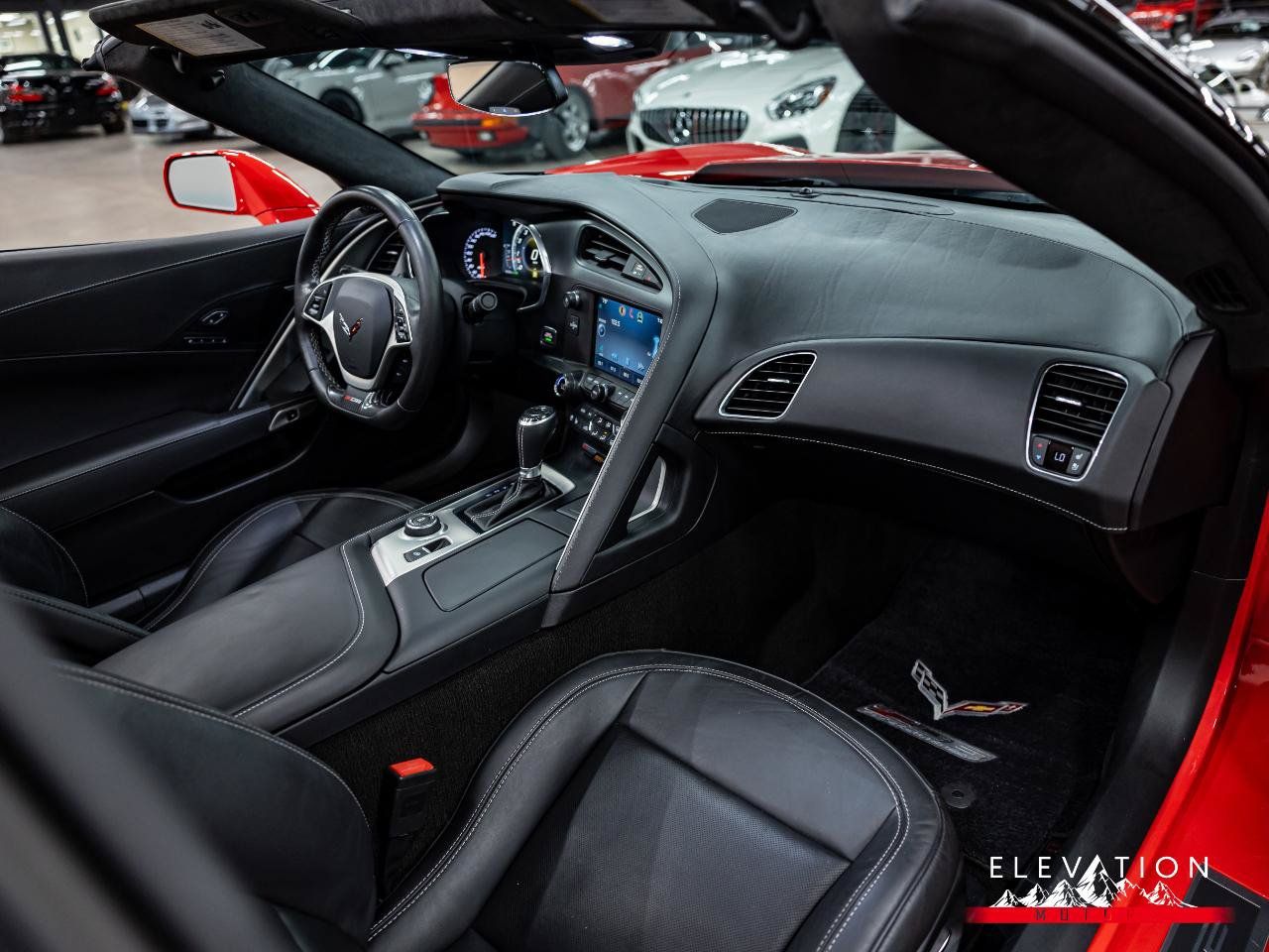 Used 2015 Chevrolet Corvette Z06 w/ 3LZ Preferred Equipment Group RWD image 11