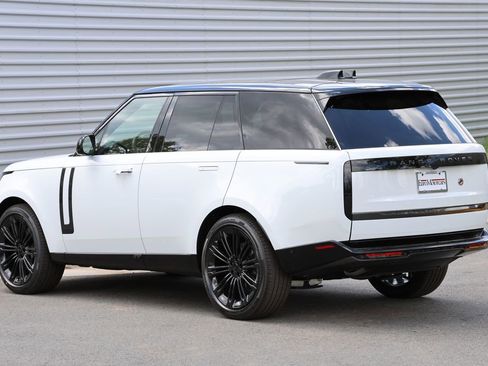 New 2026 Land Rover Range Rover SE AWD/4WD image 2