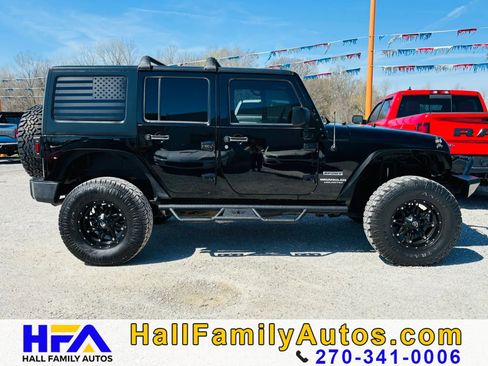 Used 2013 Jeep Wrangler Unlimited Sport AWD/4WD image 6