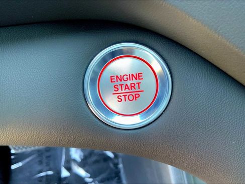 New 2025 Acura RDX SH-AWD image 19