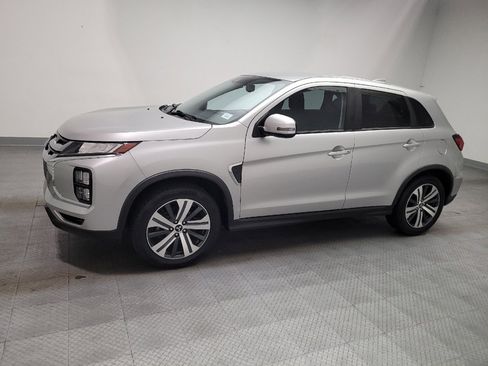 Used 2021 Mitsubishi Outlander Sport SE FWD image 2