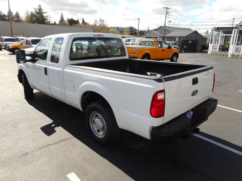 Used 2014 Ford F250 XL image 11