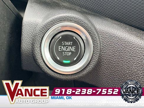 Used 2021 Chevrolet TrailBlazer RS w/ Convenience Package FWD image 27