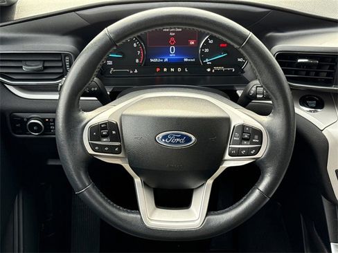 Certified 2024 Ford Explorer XLT w/ Equipment Group 202A image 15