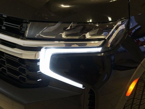 Used 2023 Chevrolet Tahoe LS image 32