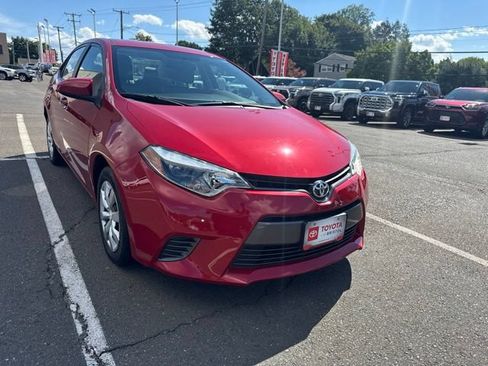 Used 2016 Toyota Corolla LE FWD image 1
