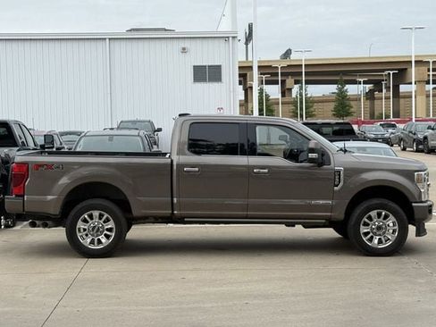 Used 2022 Ford F250 Limited w/ FX4 Off-Road Package AWD/4WD image 3