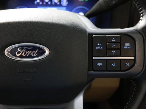 Used 2023 Ford F250 Lariat w/ Lariat Ultimate Package AWD/4WD image 30