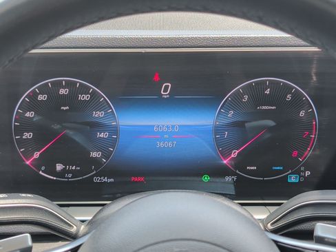 Used 2024 Mercedes-Benz GLE 450 4MATIC image 16