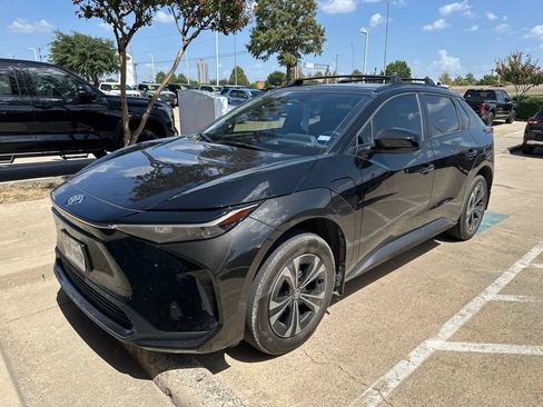 Used 2025 Toyota bZ4X FWD w/ Weather Package image 1