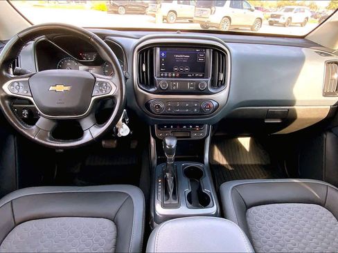Used 2022 Chevrolet Colorado Z71 image 14