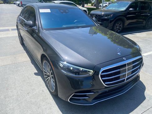 Used 2023 Mercedes-Benz S 500 4MATIC image 3