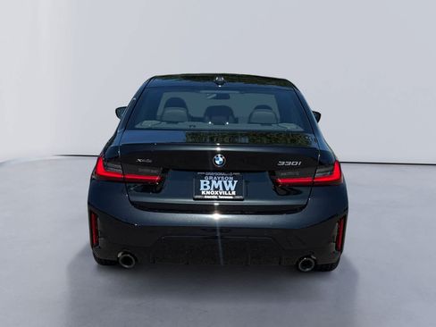 New 2026 BMW 330i xDrive Sedan w/ M Sport Package AWD/4WD image 4