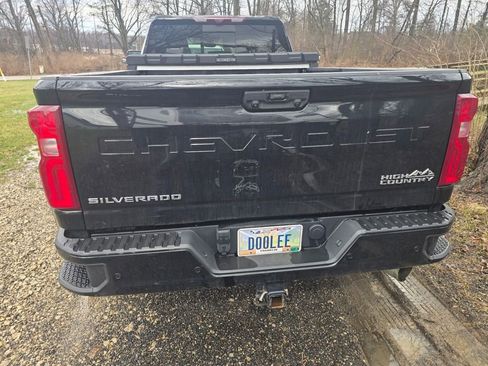 Used 2021 Chevrolet Silverado 3500 High Country image 4