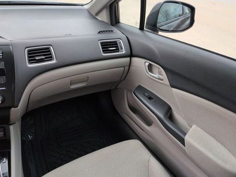 Used 2013 Honda Civic LX image 16