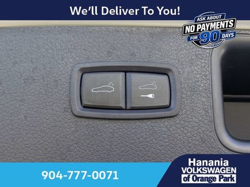 Used 2023 Porsche Macan S AWD/4WD image 13