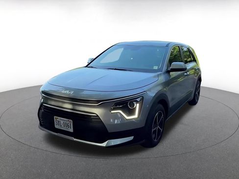 Used 2026 Kia Niro LX FWD image 7