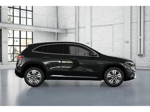 New 2026 Mercedes-Benz GLA 250 4MATIC image 2