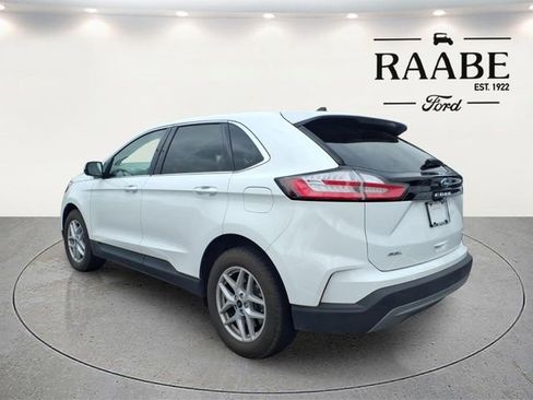 Used 2024 Ford Edge SEL AWD/4WD image 14