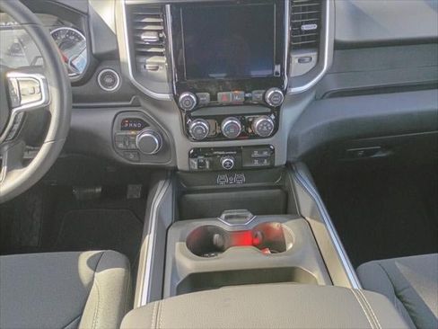 New 2026 RAM 1500 Express AWD/4WD image 28