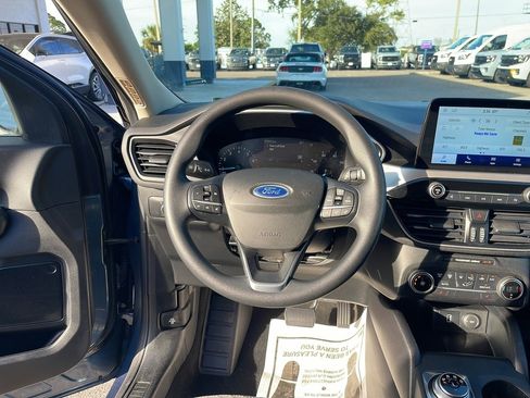 Certified 2020 Ford Escape SE image 31