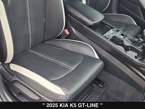 Used 2025 Kia K5 GT-Line w/ GT-Line Premium Package FWD image 33