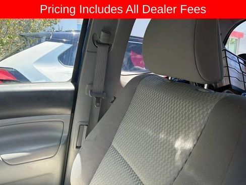 Used 2014 Toyota Tacoma 4x4 Access Cab w/ SR5 Package image 8