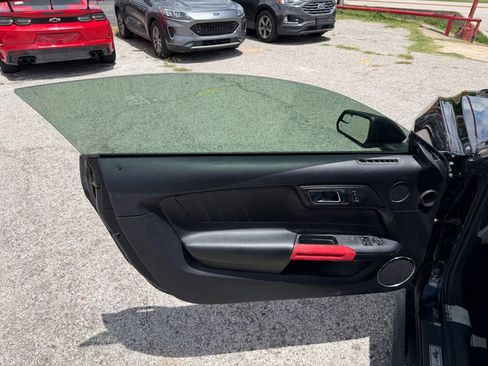 Used 2015 Ford Mustang GT Premium RWD image 10