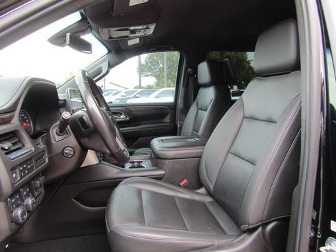 Used 2021 Chevrolet Tahoe Z71 w/ Z71 Off-Road Package AWD/4WD image 8