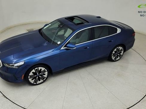 Used 2025 BMW i5 xDrive40 w/ Premium Package AWD/4WD image 78