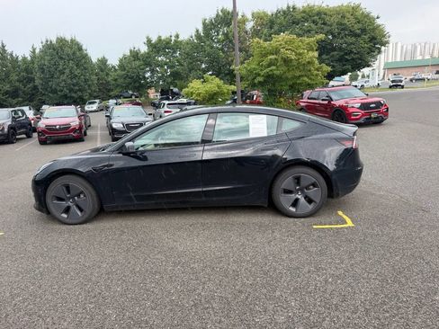 Used 2022 Tesla Model 3 Long Range AWD/4WD image 5