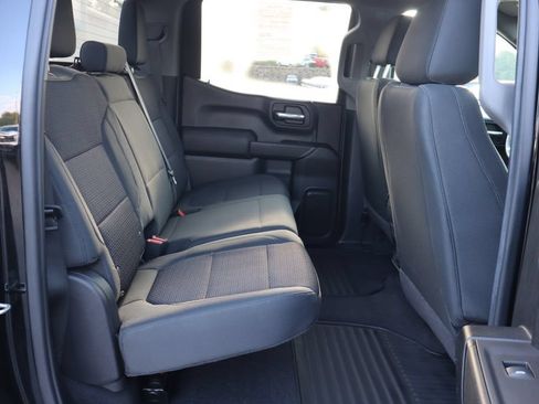 Used 2019 Chevrolet Silverado 1500 Custom Trail Boss w/ Custom Convenience Package AWD/4WD image 15