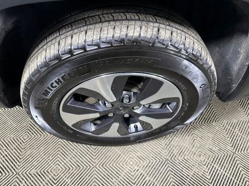 Used 2023 Jeep Grand Cherokee 4WD 4xe image 10