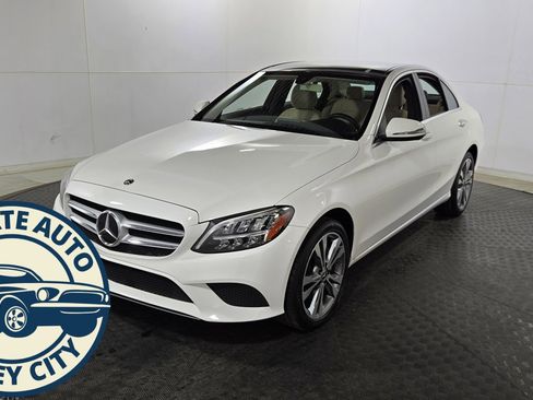 Used 2019 Mercedes-Benz C 300 4MATIC Sedan image 3