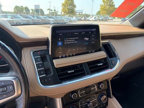 Used 2021 Chevrolet Tahoe Premier AWD/4WD image 22