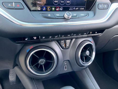 Used 2022 Chevrolet Blazer LT image 32