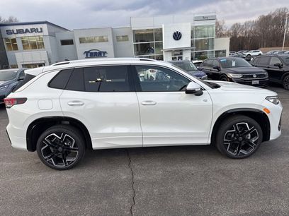 New 2026 Volkswagen Tiguan SEL R-Line