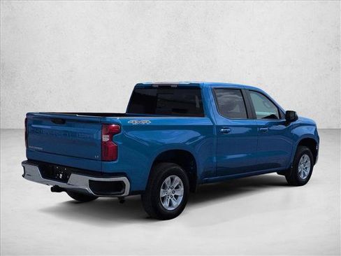 Used 2025 Chevrolet Silverado 1500 LT w/ Safety Package AWD/4WD image 8