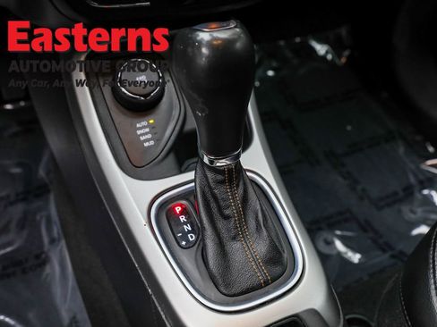 Used 2021 Jeep Compass Latitude w/ Driver Assistance Group image 13