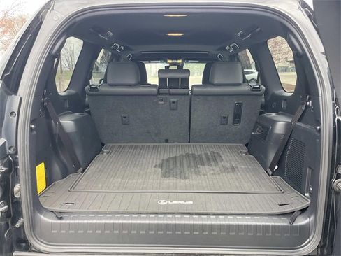 Used 2021 Lexus GX 460 Premium w/ Premium Package image 23
