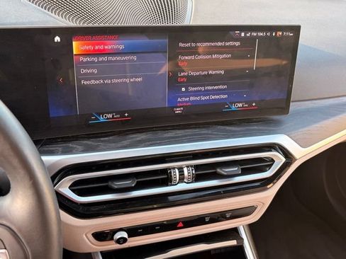 Used 2023 BMW i4 eDrive40 RWD image 16